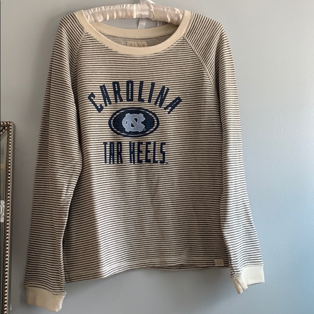 UNC sweatshirt